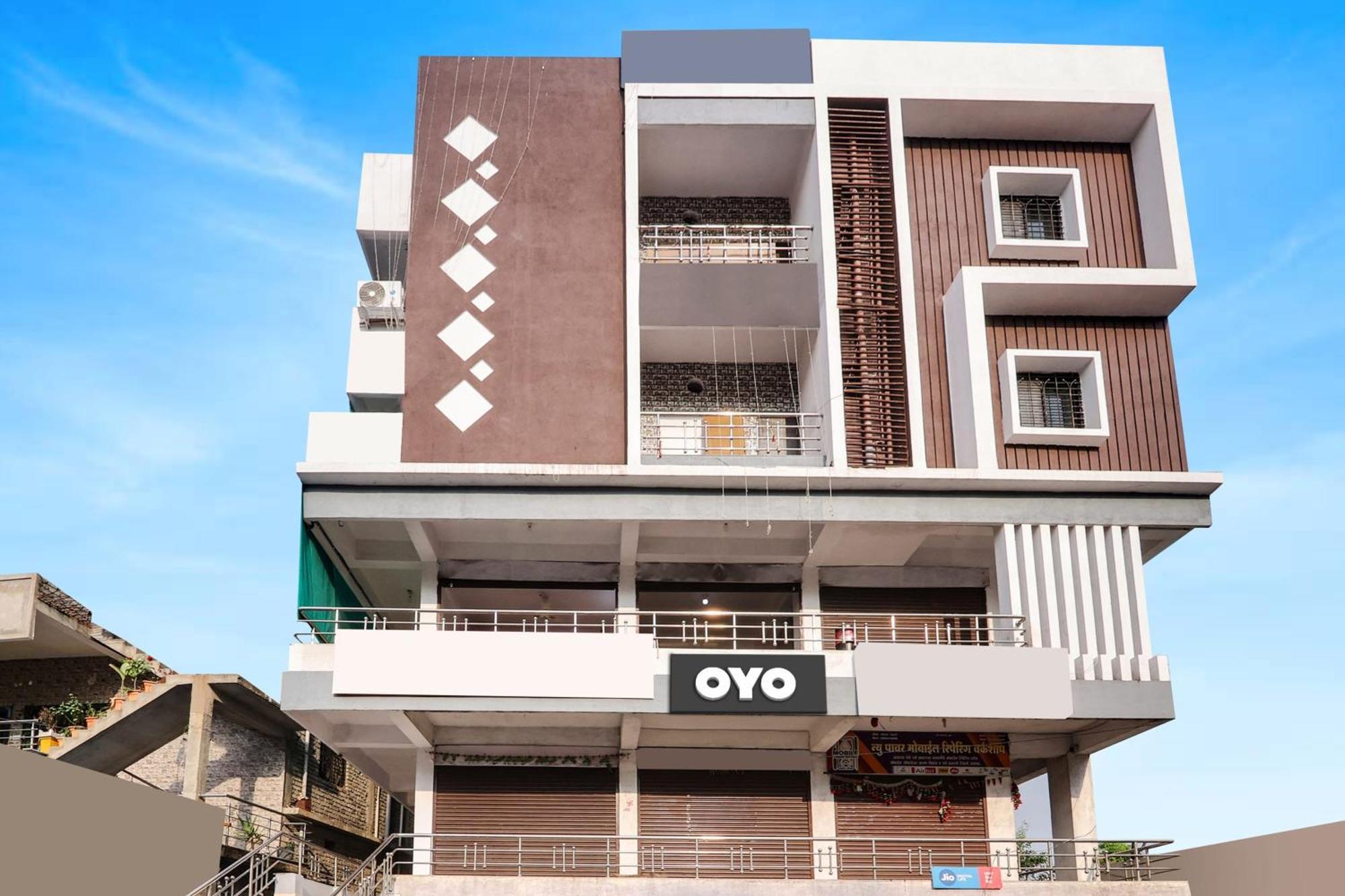 Oyo Hotel Blackgold Chandrapur Exterior photo