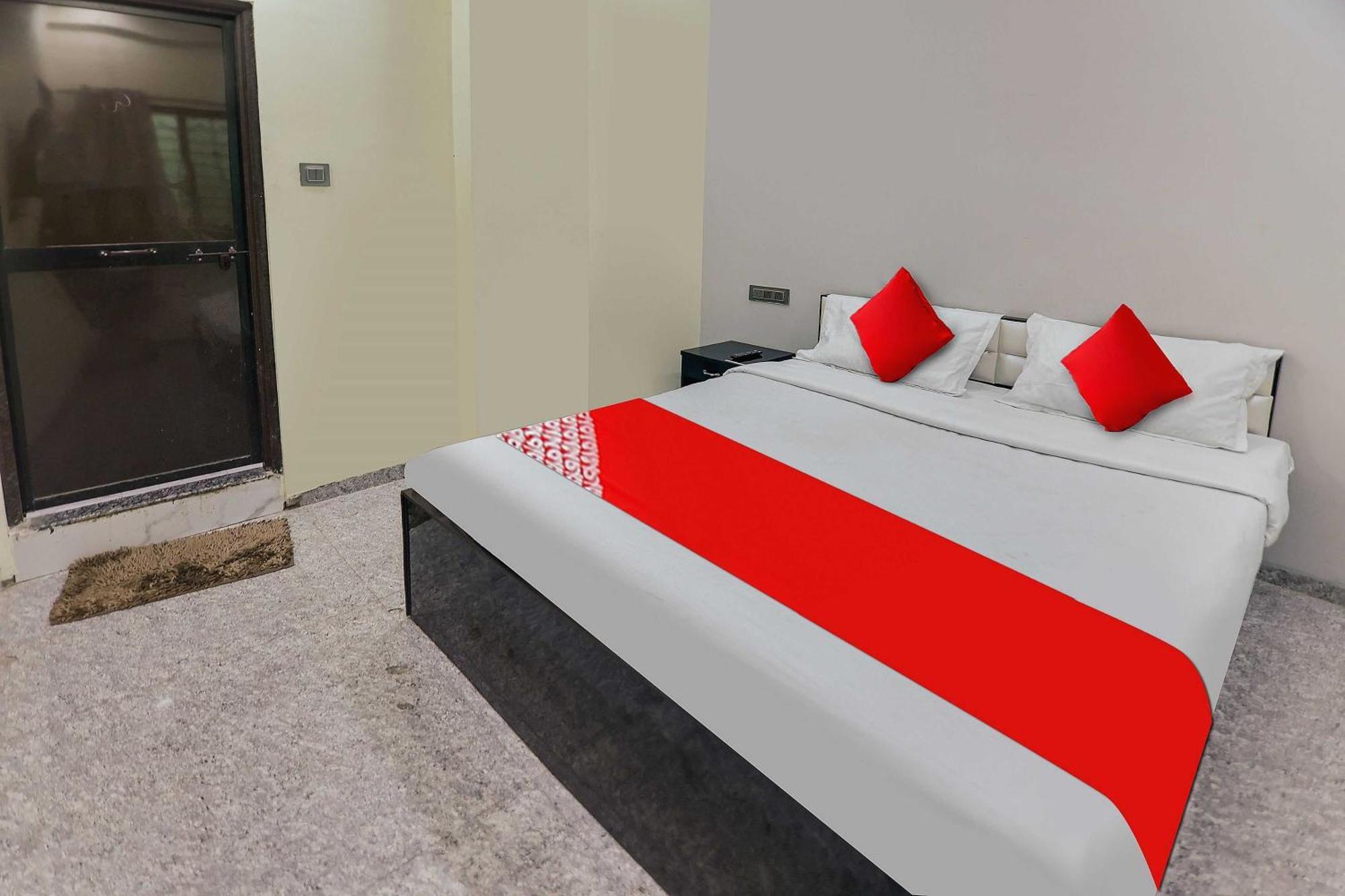 Oyo Hotel Blackgold Chandrapur Exterior photo